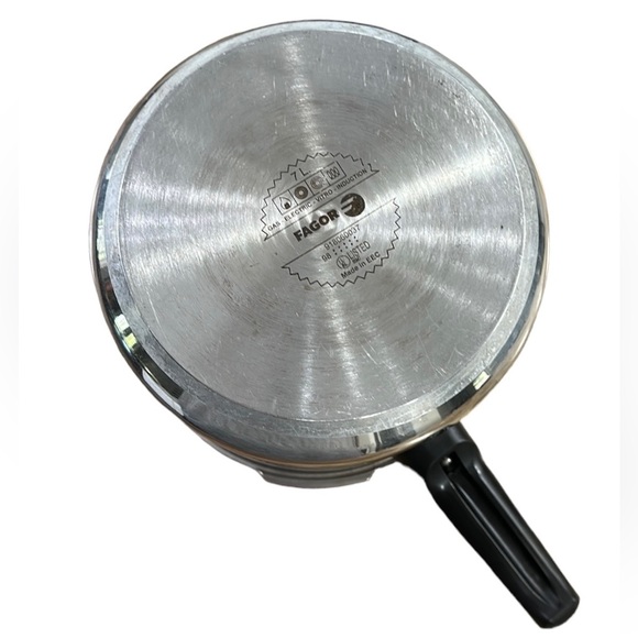 Fagor Stainless Steel 7 Liter Pressure Cooker Pot ONLY-No Pressure Top 918060037 - Picture 7 of 8